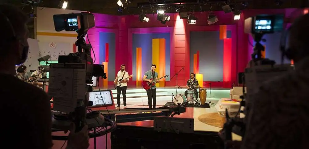 Dos días en la vida en CMMedia Televisión